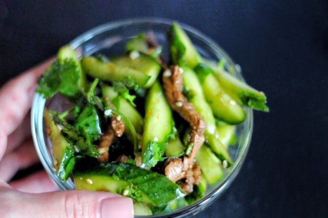 Beaten cucumbers: Chinese salad recipes