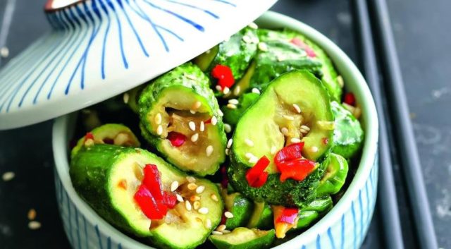 Beaten cucumbers: Chinese salad recipes