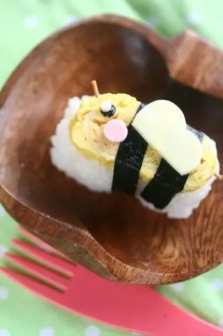 Bee sushi: what is it