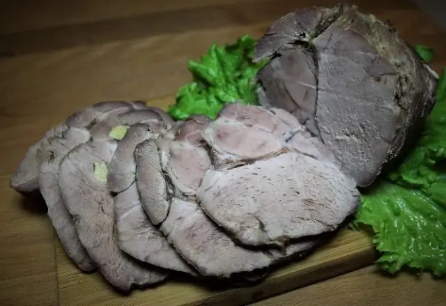 Beef ham: in the oven, in foil, in the sleeve
