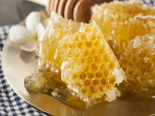 Beeswax: benefits and harms