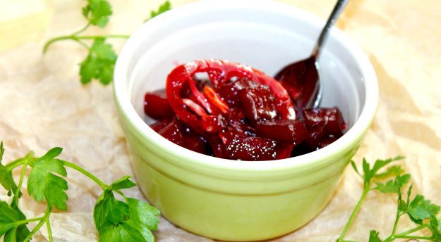 Beet marinade for the winter: delicious recipes