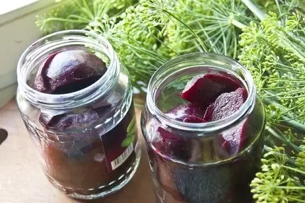 Beets marinated for the winter in jars