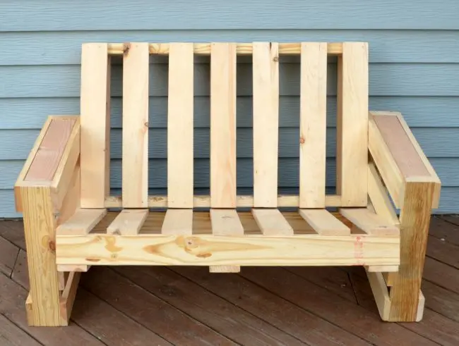 Bench from pallets: how to make a garden bench from pallets, a drawing and a do-it-yourself craft assembly diagram