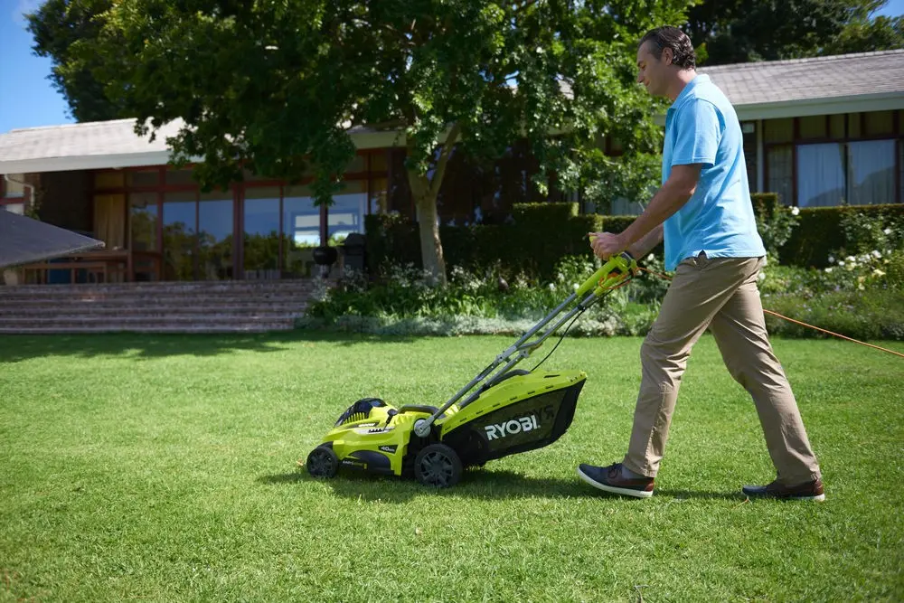 Best Electric Lawnmower: Top Models Reviewed in 2022 &#8211; Leaders in Reliability and Customer Reviews