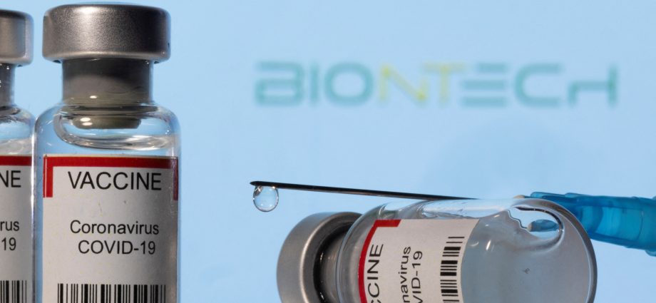 BioNTech chief: a new COVID-2022 vaccine will be needed in 19