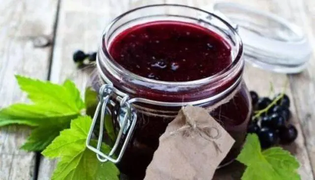 Black, red currant paste: recipes, photos