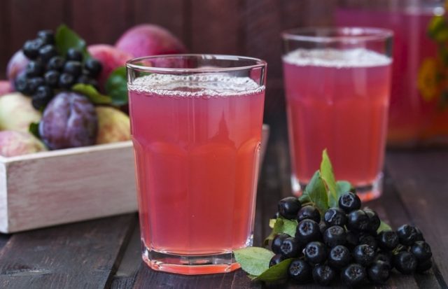 Blackberry juice: with apples, with orange