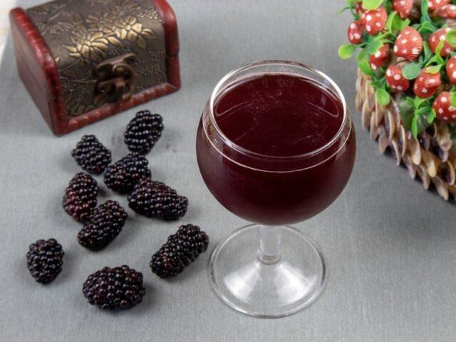 Blackberry tincture (liquor) at home: moonshine, alcohol, recipes