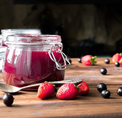 Blackcurrant jam for the winter: simple recipes