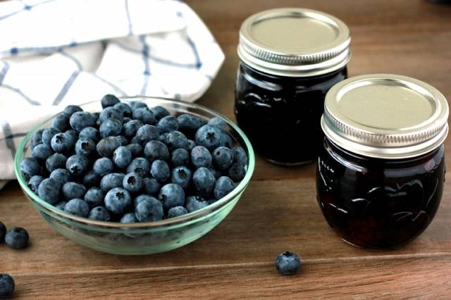 Blueberry jam for the winter