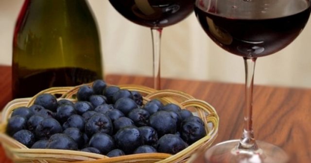 Blueberry wine: simple recipes