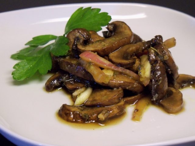 Boletus mushrooms: how to cook for the winter, how much to cook and how to fry