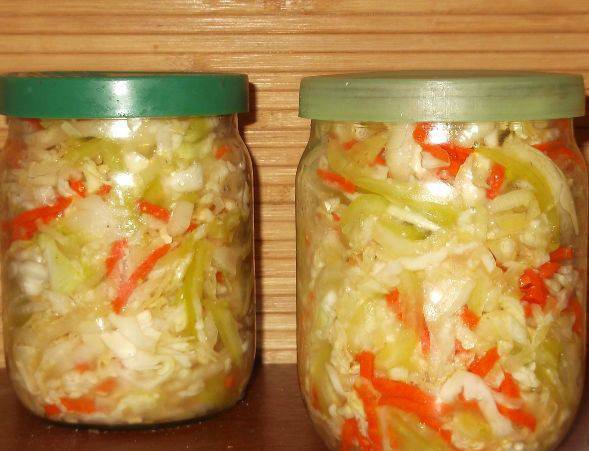 Bomb cabbage (quick pickled)