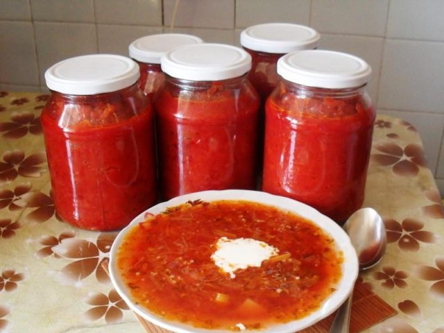 Borsch for the winter with tomato paste