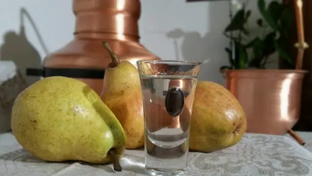 Braga from pears for moonshine