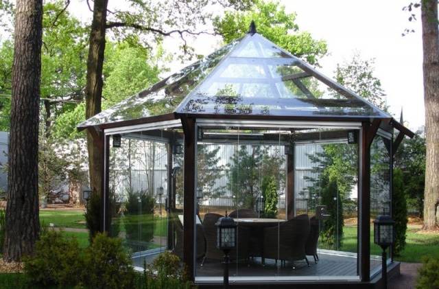 Brick gazebo with barbecue: project + drawings 