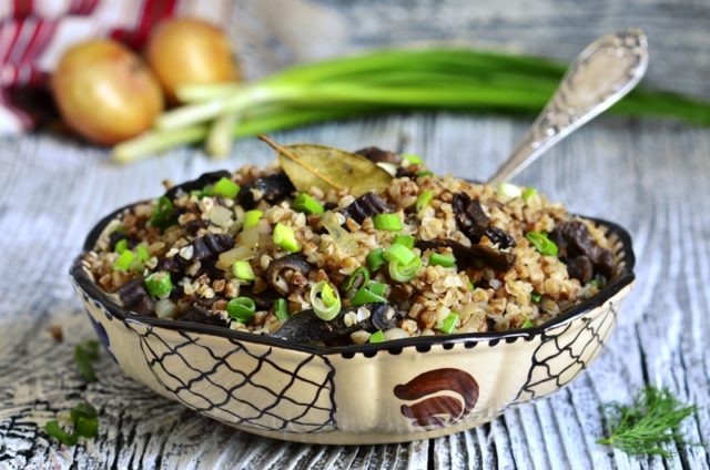 Buckwheat with mushrooms: recipes in pots, in a slow cooker, in a microwave, in a pan