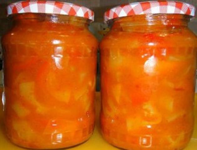 Bulgarian lecho for the winter from tomato paste 