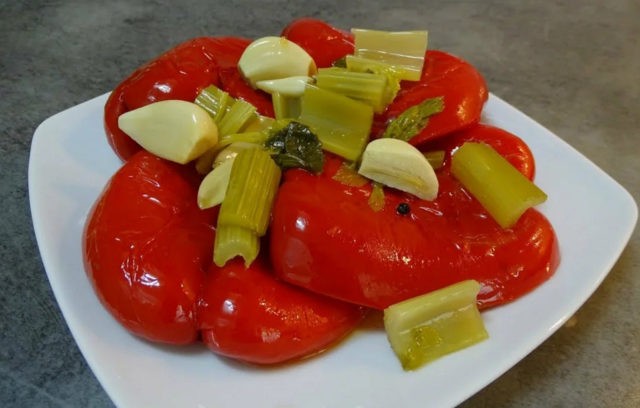 Bulgarian pepper for the winter in Armenian: step-by-step cooking recipes with photos, videos