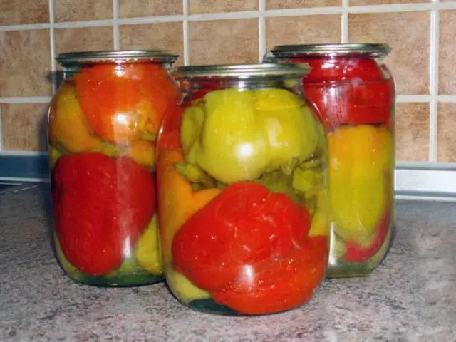 Bulgarian pepper in oil for the winter: delicious canning and pickling recipes with photos