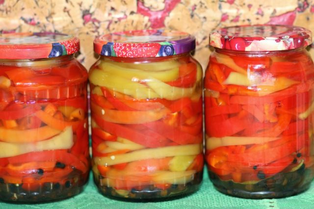 Bulgarian pepper in oil for the winter: delicious canning and pickling recipes with photos