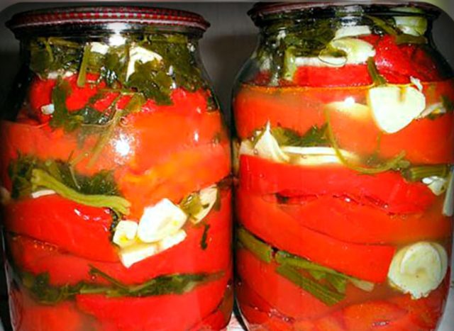 Bulgarian pepper in oil for the winter: delicious canning and pickling recipes with photos