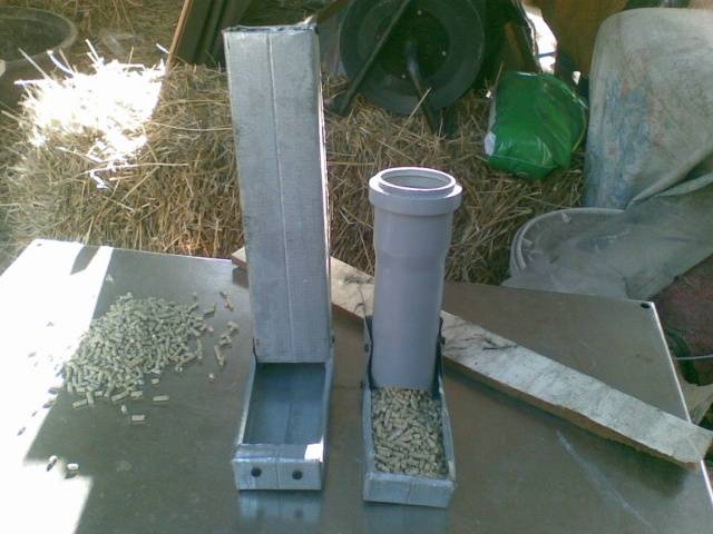 Bunker feeder for rabbits with their own hands + drawings