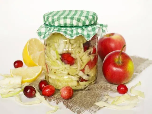 Cabbage pickled with cranberries for the winter