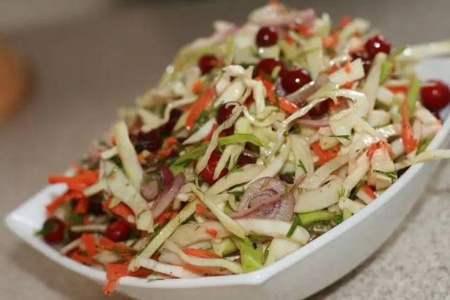 Cabbage pickled with cranberries for the winter