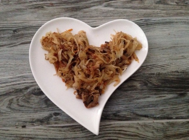 Cabbage stewed with oyster mushrooms: step by step cooking recipes