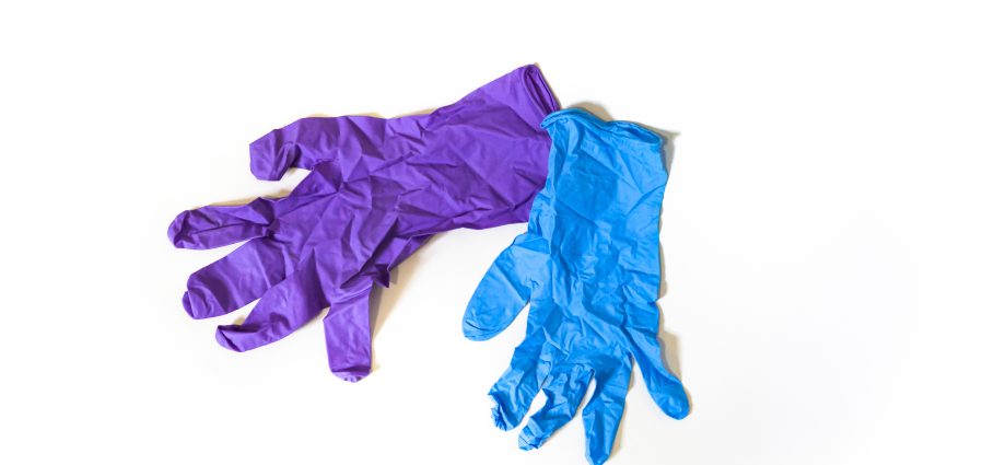 Can latex gloves be used repeatedly to protect against coronavirus?