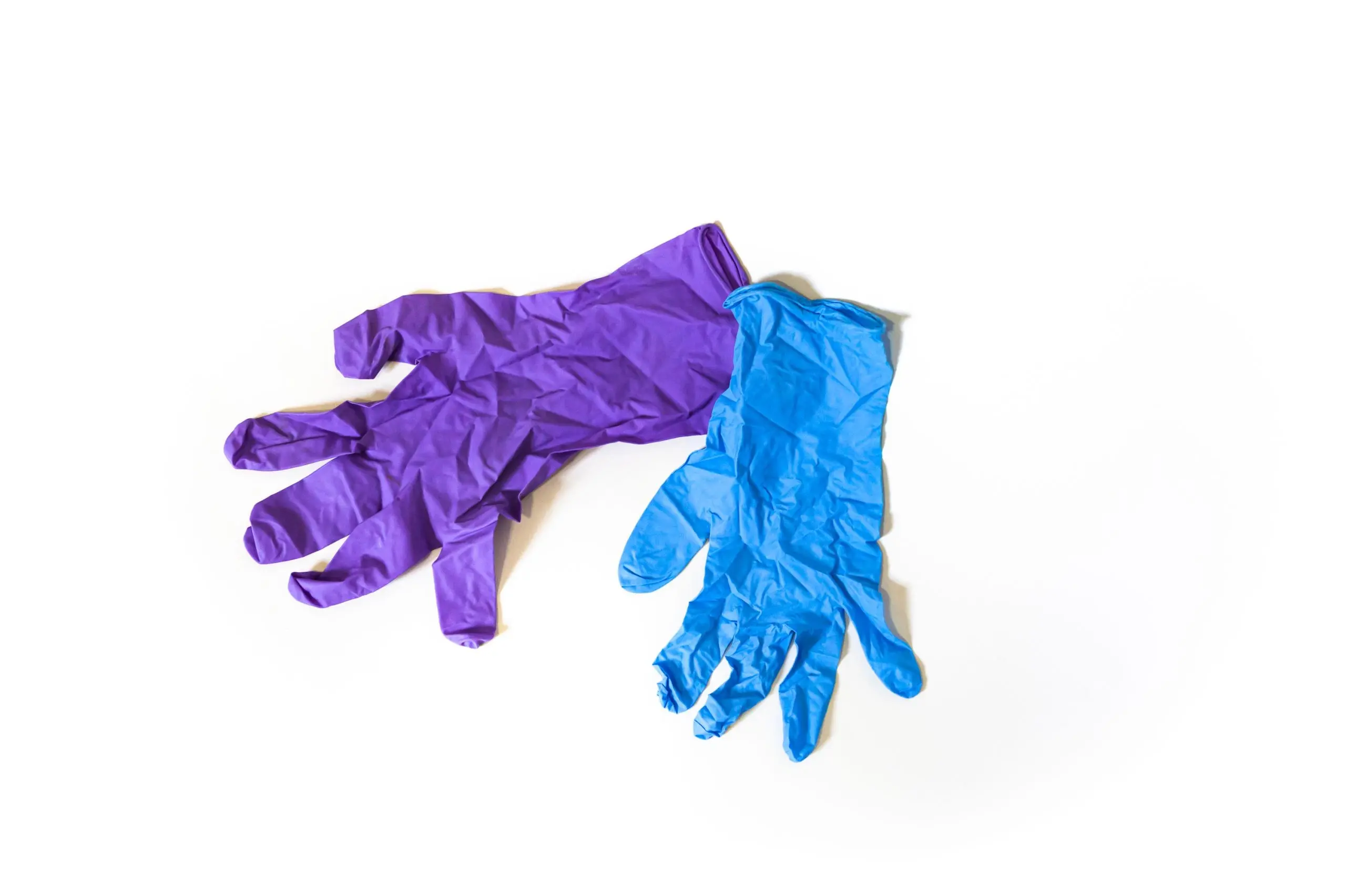 Can latex gloves be used repeatedly to protect against coronavirus?