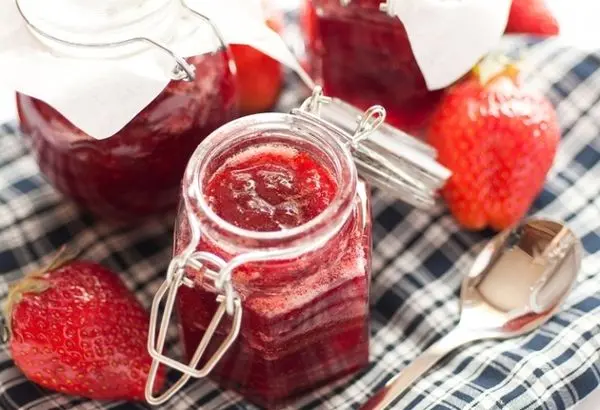 Candied jam: why a dessert is candied in a jar and what to do with such a delicacy