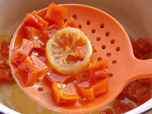 Candied papaya