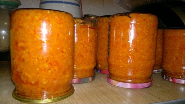 Caviar from carrots and onions for the winter