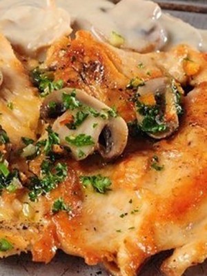 Champignon dish with chicken and cheese