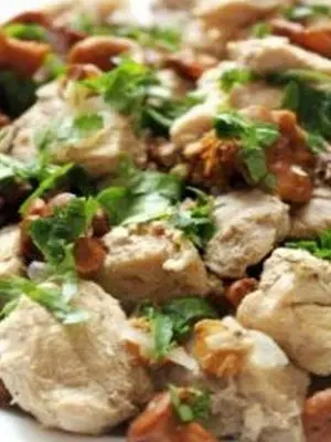 Champignon dishes cooked in a slow cooker