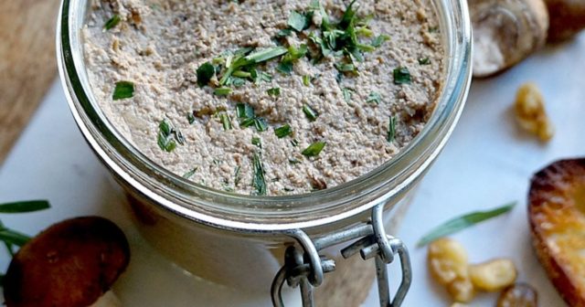 Champignon pate: recipes with photos