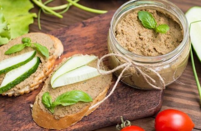 Champignon pate: recipes with photos