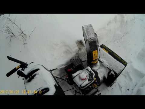 Champion st656 petrol snow blower