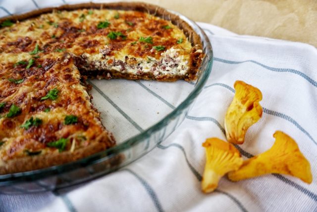 Chanterelle Pie: Simple Recipes with Photos