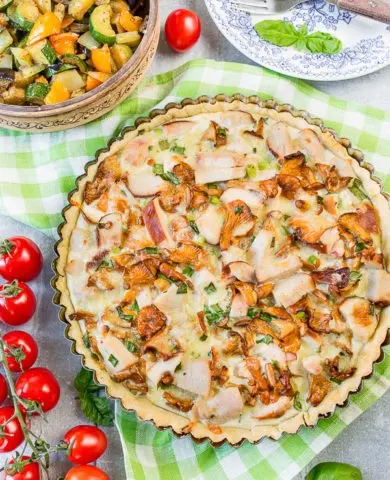 Chanterelle Pie: Simple Recipes with Photos