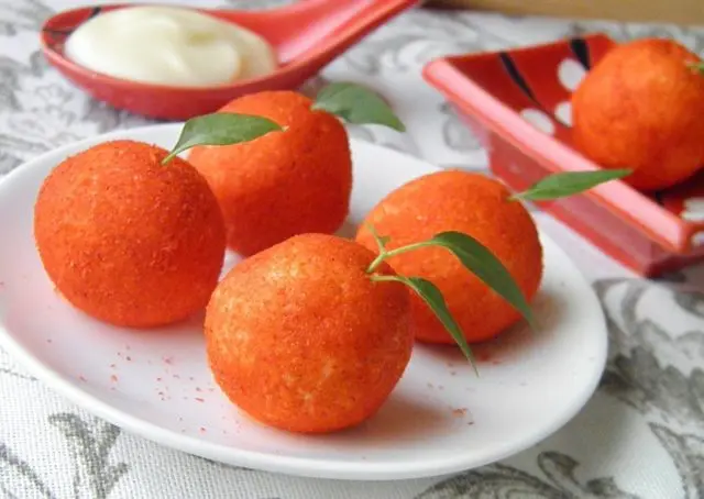 Cheese appetizer Tangerines: spicy, from carrots