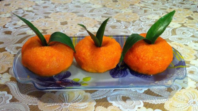 Cheese appetizer Tangerines: spicy, from carrots