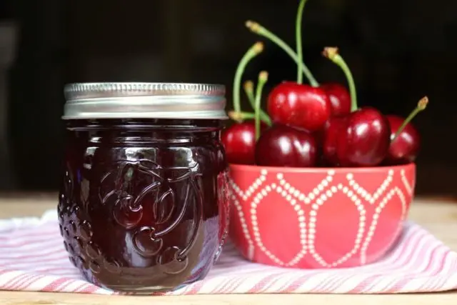 Cherries in syrup for the winter: without sterilization, for cake, pitted and with pits