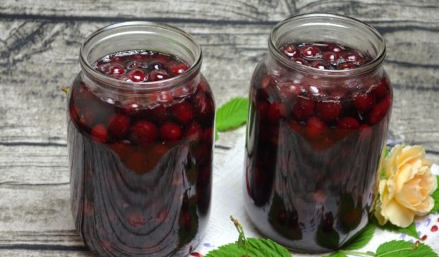 Cherries in syrup for the winter: without sterilization, for cake, pitted and with pits