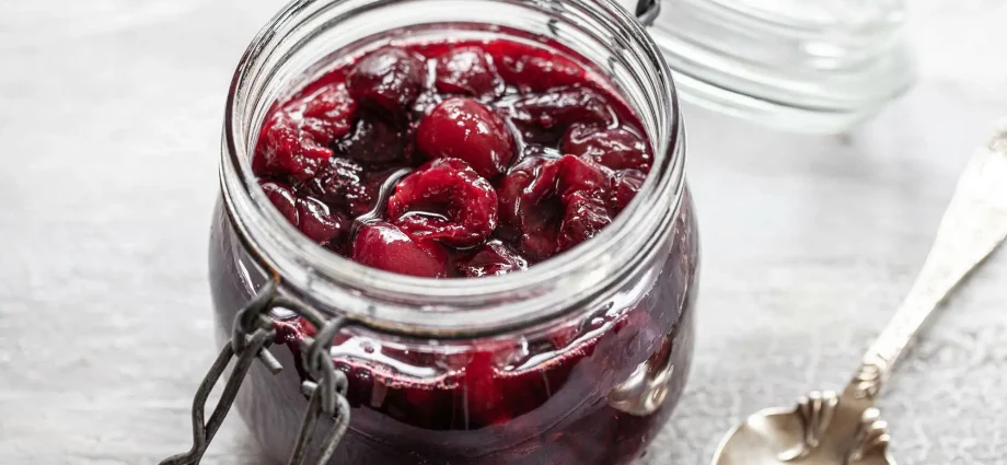 Cherry compote