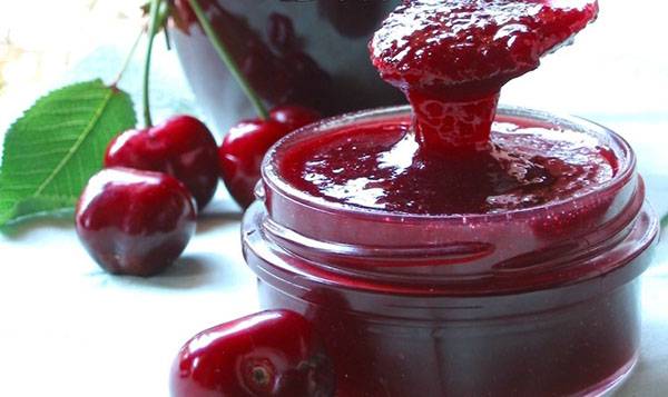 Cherry confiture and jelly