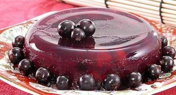 Cherry confiture and jelly